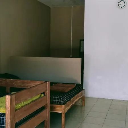 Scar Reef Homestay Jereweh Exterior photo