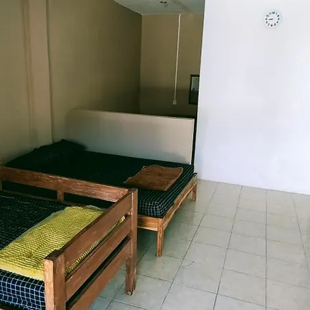 Scar Reef Homestay Jereweh Exterior photo