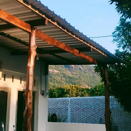 Scar Reef Homestay Jereweh Exterior photo